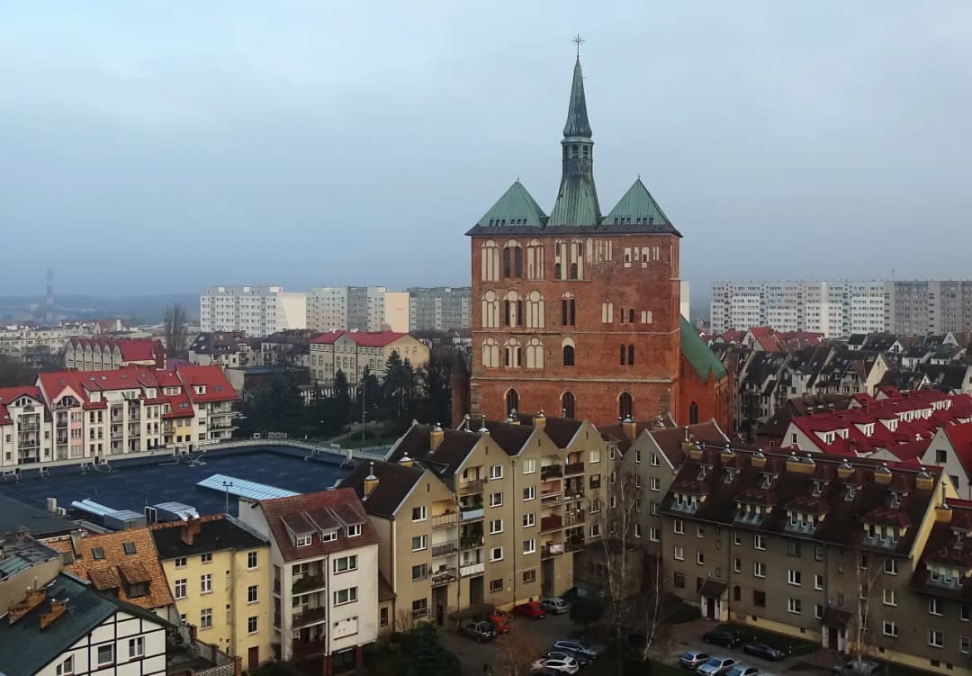 Ile ludzi mieszka w Kołobrzegu? Zaskakujące dane o populacji miasta