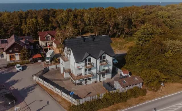 Noclegi z widokiem na morze w Chałupach: Marzenie o urlopie