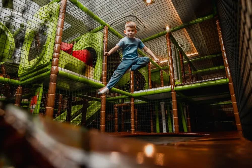 Kaszuby z dziećmi: Najlepsze atrakcje dla rodzin na spędzenie czasu