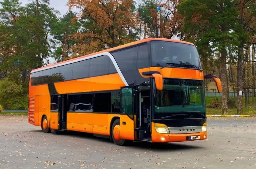 Jak dojechać z Sarbinowa do Mielna - szybkie i tanie opcje transportu