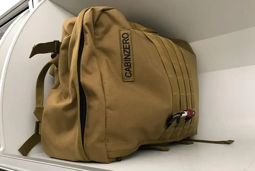 Plecak jako bagaż podręczny: zasady i limity w samolocie